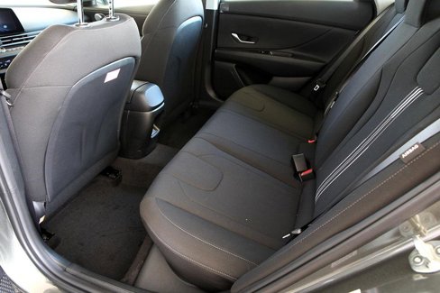 Used 2024 Hyundai Elantra SEL image 19