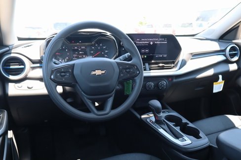 New 2025 Chevrolet Trax LS w/ LS Convenience Package image 2