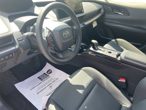 New 2025 Toyota Prius XLE image 7