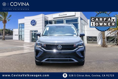 Used 2022 Volkswagen Taos SE image 2