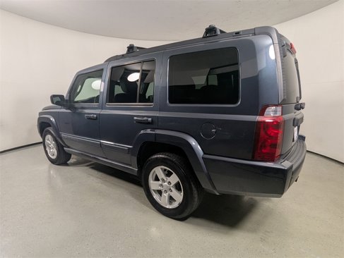 Used 2007 Jeep Commander Sport image 5