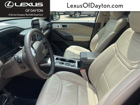 Used 2020 Ford Explorer Platinum w/ Premium Technology Package image 12