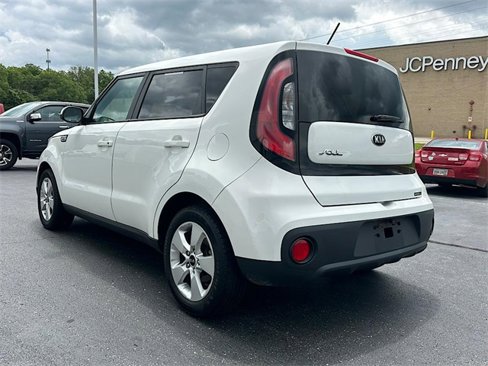 Used 2017 Kia Soul image 5