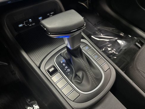 Used 2024 Hyundai Kona SEL image 19