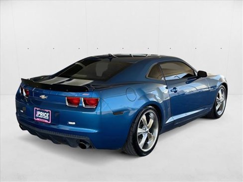 Used 2010 Chevrolet Camaro SS w/ RS Package image 6