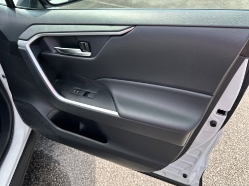 Used 2024 Toyota RAV4 XLE image 15