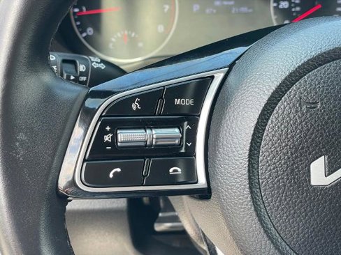 Used 2023 Kia Seltos S w/ Navigation Package image 15
