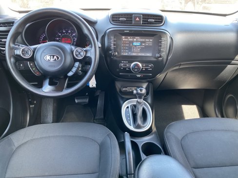 Used 2018 Kia Soul + image 4