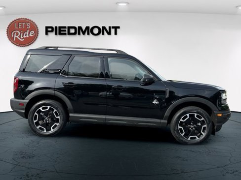 Used 2022 Ford Bronco Sport Outer Banks w/ Tech Package image 9