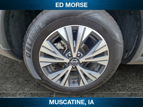 Used 2023 Nissan Rogue SV image 11