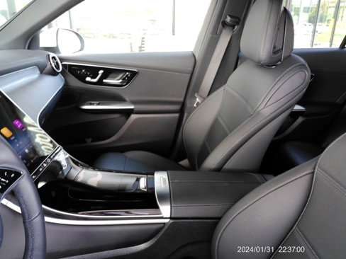 Certified 2025 Mercedes-Benz GLC 300 image 12