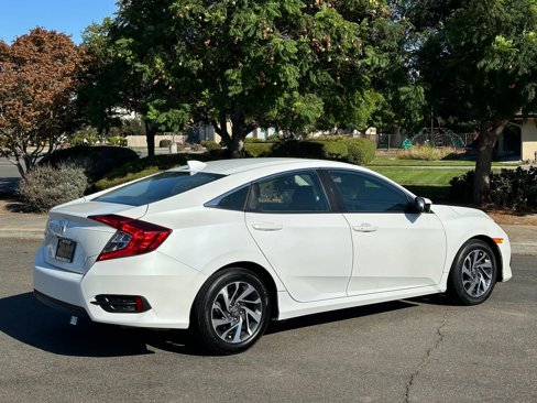 Used 2017 Honda Civic EX image 5