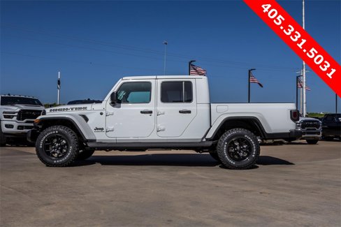 New 2025 Jeep Gladiator Sport image 9
