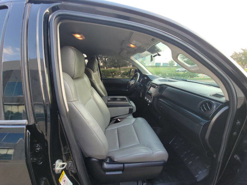 Used 2014 Toyota Tundra SR image 19