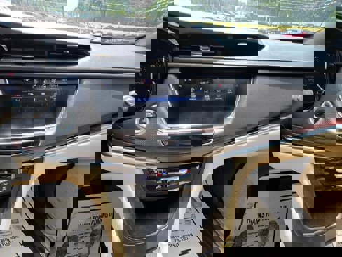 Used 2017 Cadillac XT5 Luxury w/ Driver Awareness Package image 32