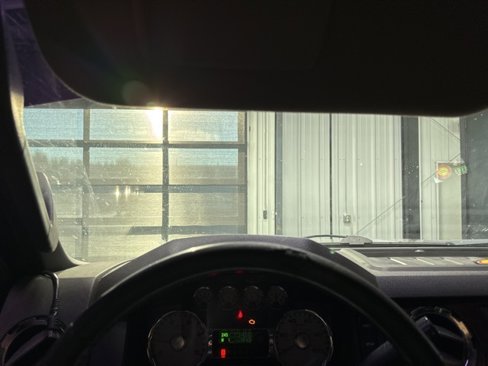 Used 2010 Ford F250 Lariat image 8