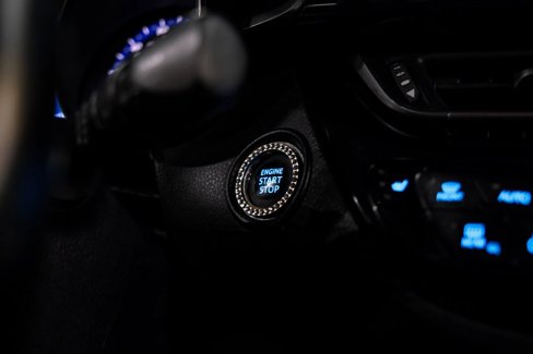 Used 2018 Toyota C-HR XLE image 26