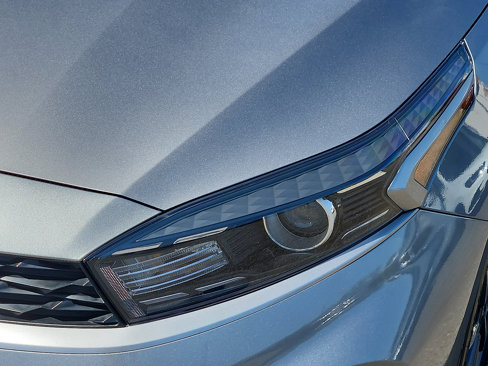 Used 2023 Kia Forte LXS w/ LXS Technology Package image 9