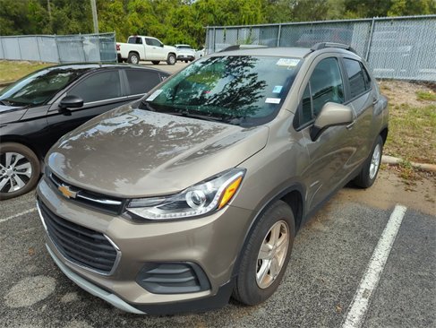 Used 2022 Chevrolet Trax LT w/ LT Convenience Package image 5