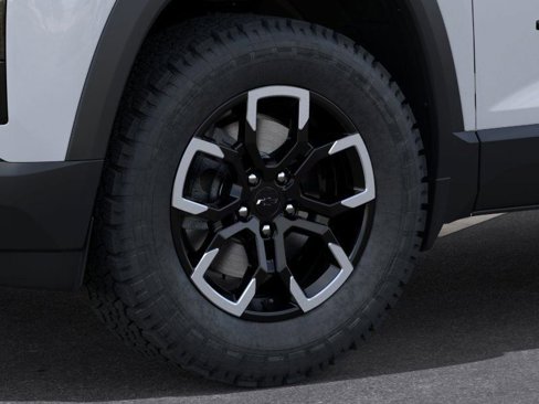 New 2026 Chevrolet Equinox ACTIV w/ LPO, Floor Liner Package image 9