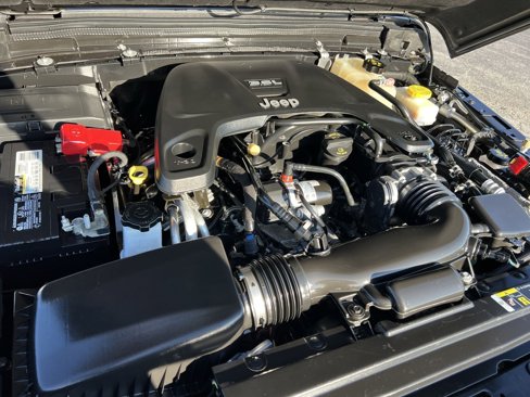 Used 2020 Jeep Wrangler Unlimited Sahara image 27