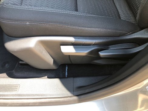 New 2025 Chevrolet Equinox LT w/ Safety and Technology Package image 13