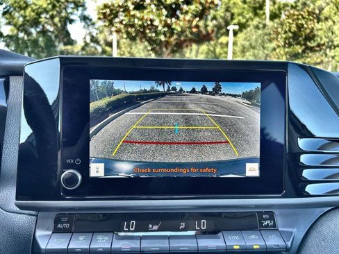 Used 2025 Toyota Camry LE image 21