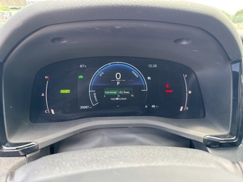 Used 2025 Toyota Camry LE image 16