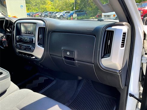 Used 2019 GMC Sierra 1500 SLE w/ SLE Value Package image 17