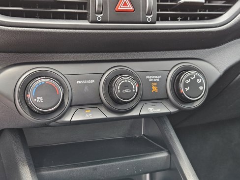 Certified 2023 Kia Forte LXS w/ LXS Technology Package image 24