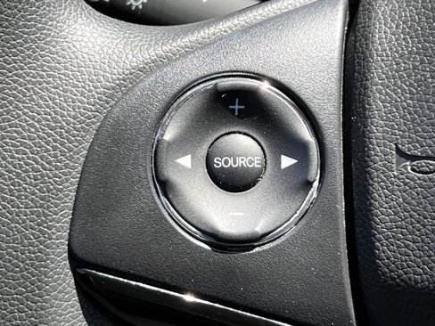 Certified 2022 Honda HR-V LX image 17