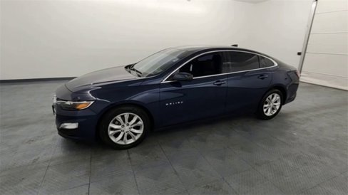 Used 2019 Chevrolet Malibu LT w/ Leather Package image 4