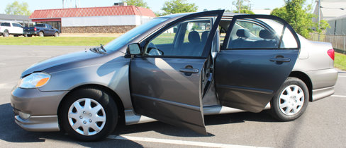Used 2004 Toyota Corolla CE image 3