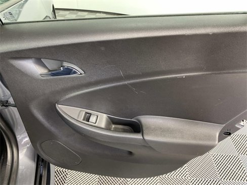 Used 2018 Chevrolet Volt LT w/ Comfort Package image 25