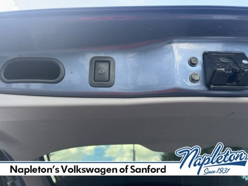 Used 2015 Toyota Highlander XLE image 6