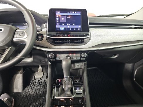 Certified 2022 Jeep Compass Latitude w/ Convenience Group image 19