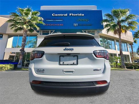 Certified 2024 Jeep Compass Latitude image 6