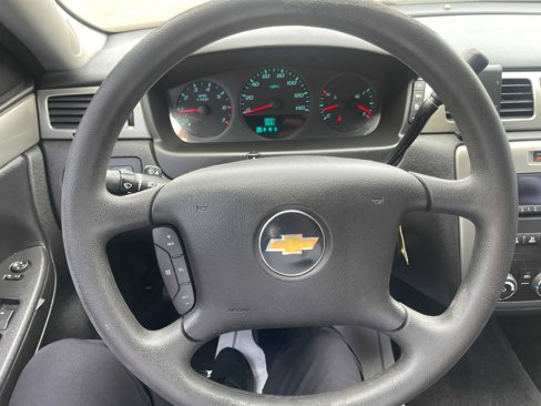Used 2011 Chevrolet Impala Police image 19