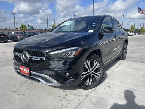 New 2025 Mercedes-Benz GLA 250 image 3