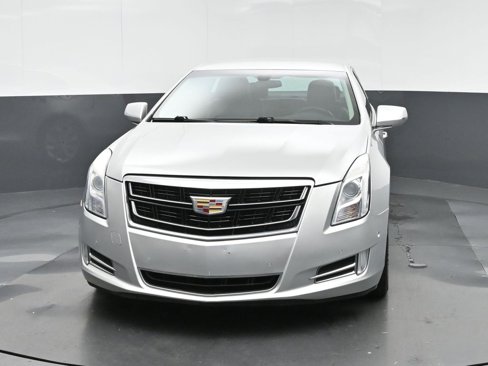 Used 2017 Cadillac XTS Luxury image 2