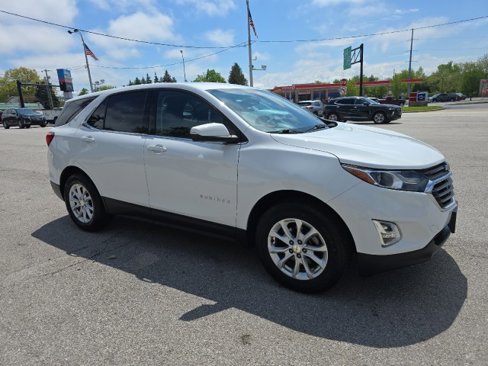 Used 2018 Chevrolet Equinox LT image 1