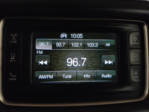Used 2017 Jeep Grand Cherokee Laredo image 25