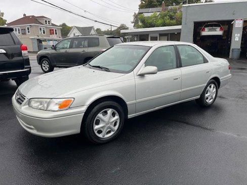 Used 2001 Toyota Camry CE image 2