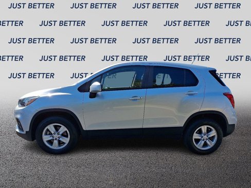 Used 2020 Chevrolet Trax LS w/ Tint and Cruise Package image 3