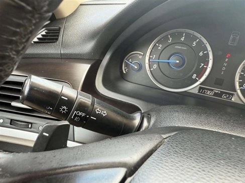 Used 2013 Honda Crosstour EX-L image 38
