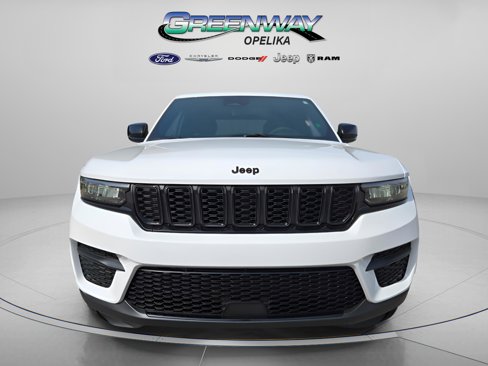 New 2025 Jeep Grand Cherokee Altitude image 2