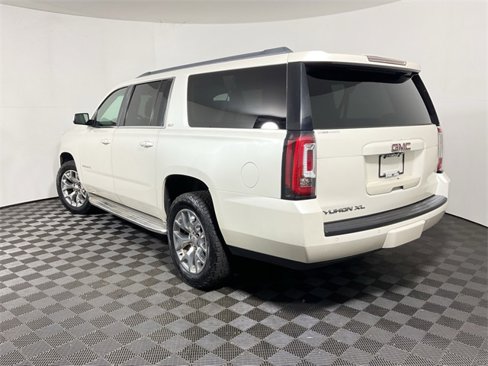 Used 2015 GMC Yukon XL SLT w/ Open Road Package image 12