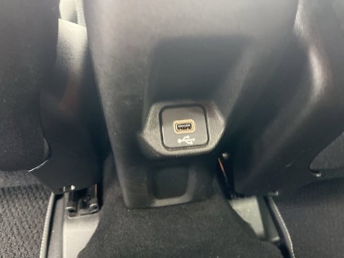 Used 2021 Jeep Renegade Latitude image 27
