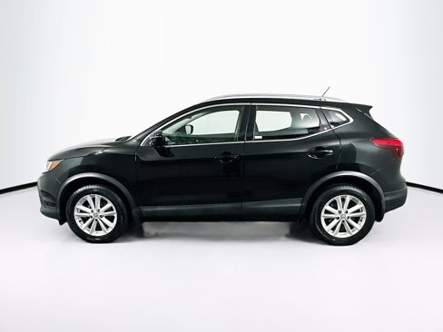 Used 2018 Nissan Rogue Sport SV image 4