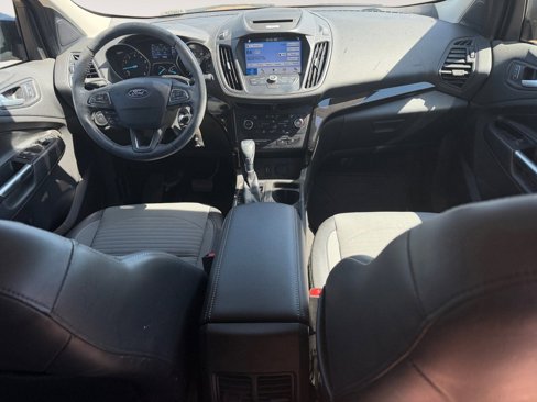 Used 2017 Ford Escape SE w/ Equipment Group 201A image 10